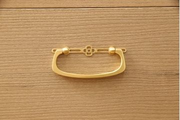 桐箪笥の見た目を変えずに綺麗にリペア!木地色・蜜蝋ワックス仕上げ。(収納箪笥、整理箪笥、衣装箪笥、和タンス、桐たんす)