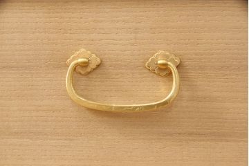 桐箪笥の見た目を変えずに綺麗にリペア!木地色・蜜蝋ワックス仕上げ。(収納箪笥、整理箪笥、衣装箪笥、和タンス、着物箪笥、桐たんす)