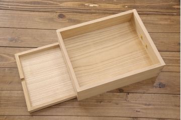 桐箪笥の見た目を変えずに綺麗にリペア!木地色・蜜蝋ワックス仕上げ。(収納箪笥、整理箪笥、衣装箪笥、和タンス、着物箪笥、桐たんす)