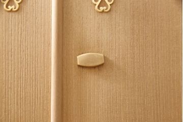 桐箪笥の見た目を変えずに綺麗にリペア!木地色・蜜蝋ワックス仕上げ。(収納箪笥、整理箪笥、衣装箪笥、和タンス、着物箪笥、桐たんす)