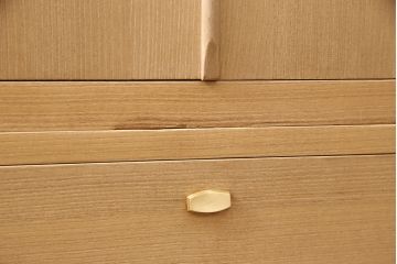 桐箪笥の見た目を変えずに綺麗にリペア!木地色・蜜蝋ワックス仕上げ。(収納箪笥、整理箪笥、衣装箪笥、和タンス、着物箪笥、桐たんす)