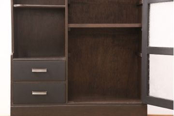 本箱をリペア&カスタム!斜め角の脚を取り付け。前面を天板の色味に合わせてペイント。(収納棚、戸棚、キャビネット)