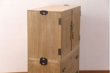 桐箪笥の見た目を変えずに綺麗にリペア!房の交換。木地色・蜜蝋ワックス仕上げ。(収納箪笥、整理箪笥、衣装箪笥、着物箪笥、和タンス、桐たんす)