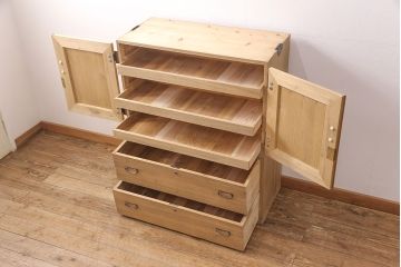 桐箪笥の見た目を変えずに綺麗にリペア!房の交換。木地色・蜜蝋ワックス仕上げ。(収納箪笥、整理箪笥、衣装箪笥、着物箪笥、和タンス、桐たんす)