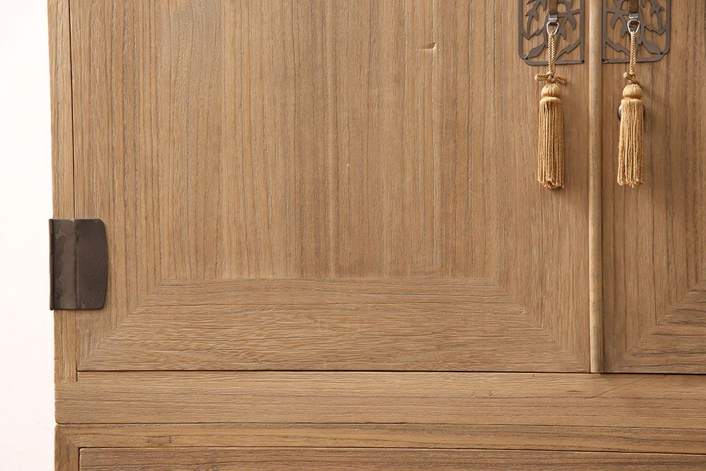 桐箪笥の見た目を変えずに綺麗にリペア!房の交換。木地色・蜜蝋ワックス仕上げ。(収納箪笥、整理箪笥、衣装箪笥、着物箪笥、和タンス、桐たんす)