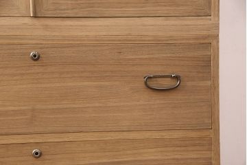 桐箪笥の見た目を変えずに綺麗にリペア!房の交換。木地色・蜜蝋ワックス仕上げ。(収納箪笥、整理箪笥、衣装箪笥、着物箪笥、和タンス、桐たんす)