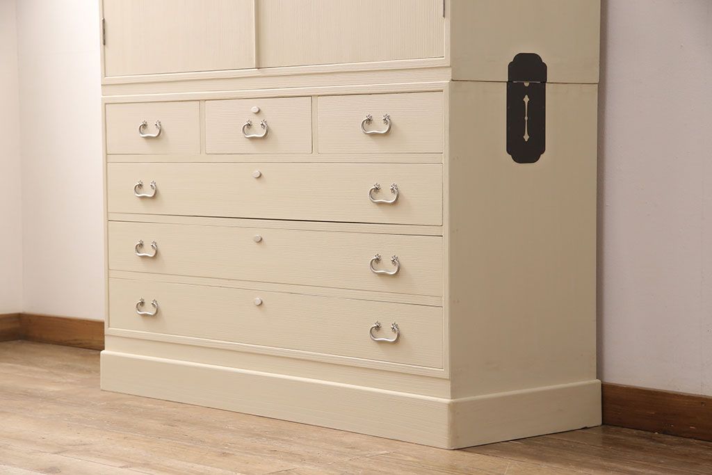 総桐箪笥をリペア&カスタム!三段重ねから中・下段のみの仕様に変更。中段上部の金具を取り外し、穴埋め加工。砥粉仕上げ。(衣装箪笥、着物箪笥、和タンス、桐たんす)