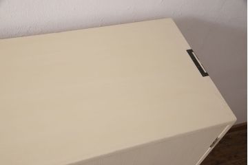 総桐箪笥をリペア&カスタム!三段重ねから中・下段のみの仕様に変更。中段上部の金具を取り外し、穴埋め加工。砥粉仕上げ。(衣装箪笥、着物箪笥、和タンス、桐たんす)