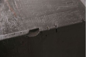 明治大正期の木製戸棚をリペア&カスタム!取り外し可能な棚板を新たに作成し、2段から3段の仕様へ変更。1トーン落ち着いた色味に着色し仕上げ。(収納棚、キャビネット)