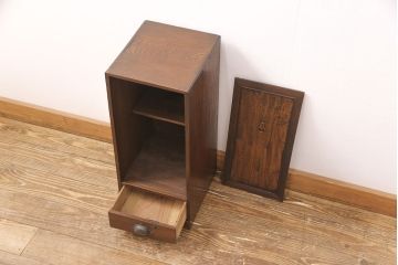 小物収納箱の見た目を変えずに綺麗にリペア!1トーン落ち着いた色味に着色し仕上げ。(書棚、本箱、小引き出し、収納棚)