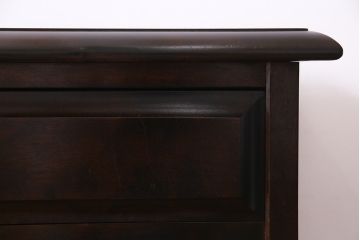 北海道民芸角のサイドボードをリペア&カスタム!天然御影石を使用したタイルトップ天板を取り付け、黄味がかった濃い茶色に着色し仕上げ。(収納棚、カウンター)