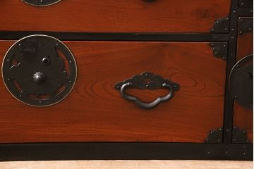 明治期の時代箪笥をリペア&カスタム!天板を取り付け、現状に近しい色味に着色し仕上げ。(和箪笥、和たんす、収納棚、戸棚、ローボード、テレビ台)