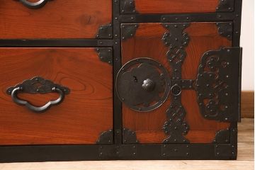 明治期の時代箪笥をリペア&カスタム!天板を取り付け、現状に近しい色味に着色し仕上げ。(和箪笥、和たんす、収納棚、戸棚、ローボード、テレビ台)