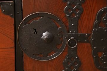 明治期の時代箪笥をリペア&カスタム!天板を取り付け、現状に近しい色味に着色し仕上げ。(和箪笥、和たんす、収納棚、戸棚、ローボード、テレビ台)