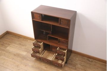 茶箪笥をリペア&カスタム!指定の棚板を取り外し、穴開け加工。蜜蝋ワックス仕上げ。(飾り棚、収納棚、戸棚)