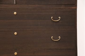 桐箪笥をリペア&カスタム!房を取り外し、ブラウン系の着色をし仕上げ。(衣装箪笥、着物箪笥、和タンス、桐たんす)