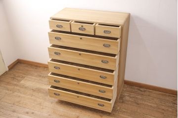 総桐箪笥の見た目を変えずに綺麗にリペア!木地色仕上げ。(桐たんす、和タンス、洋服タンス、衣装箪笥)