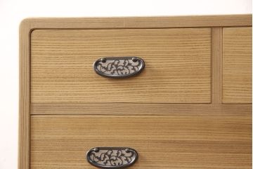 総桐箪笥の見た目を変えずに綺麗にリペア!木地色仕上げ。(桐たんす、和タンス、洋服タンス、衣装箪笥)