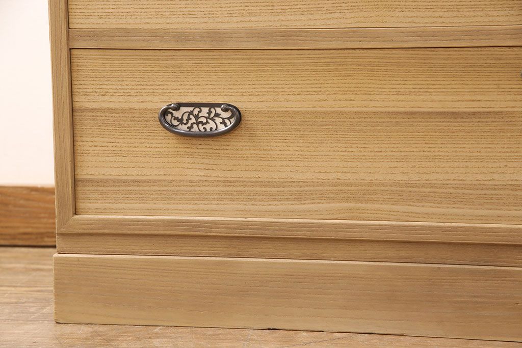 総桐箪笥の見た目を変えずに綺麗にリペア!木地色仕上げ。(桐たんす、和タンス、洋服タンス、衣装箪笥)