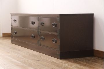 民芸箪笥をリペア&カスタム!3段から2段へ段数を変更しローボードにリメイク。天板を新たに製作。1トーン落ち着いた色味に着色し仕上げ。(トーチェスト、テレビ台、テレビボード、引き出し)