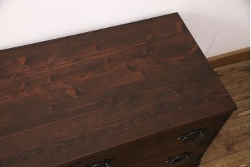 民芸箪笥をリペア&カスタム!3段から2段へ段数を変更しローボードにリメイク。天板を新たに製作。1トーン落ち着いた色味に着色し仕上げ。(トーチェスト、テレビ台、テレビボード、引き出し)