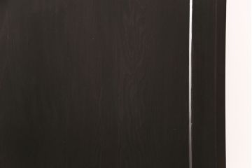 明治大正期の蔵戸をリペア&カスタム!戸車、鍵、裏面に葵引手を取り付け。新たに戸枠を製作。濃い茶色の色味に着色し、外部塗装仕上げ。(引き戸、玄関戸、建具)