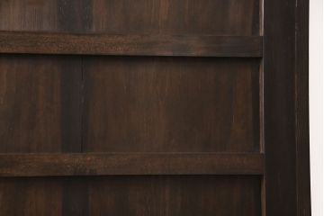 明治大正期の蔵戸をリペア&カスタム!戸車、鍵、裏面に葵引手を取り付け。新たに戸枠を製作。濃い茶色の色味に着色し、外部塗装仕上げ。(引き戸、玄関戸、建具)