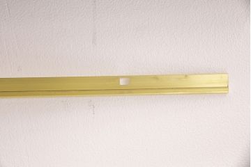 明治大正期の蔵戸をリペア&カスタム!戸車、鍵、裏面に葵引手を取り付け。新たに戸枠を製作。濃い茶色の色味に着色し、外部塗装仕上げ。(引き戸、玄関戸、建具)