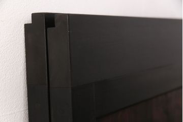 格子帯戸2枚をリペア&カスタム!設置場所に合わせてリサイズし、レーザー加工にて障子桟を製作。現状の色味に合わせて着色し仕上げ。(引き戸、建具)