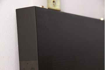 明治大正期の蔵戸をリペア&カスタム!設置場所に合わせてリサイズ。上吊り式ソフトクローズ戸枠を作成し、現状に近しい色味に着色し仕上げ。(引き戸、玄関戸、建具)