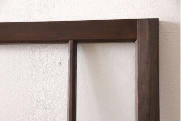 ガラス扉をリペア&カスタム!設置場所に合わせてリサイズ。取っ手とラッチを取り付け。赤味がかった茶色に着色し、水性ワックス仕上げ。(木製ドア、建具)