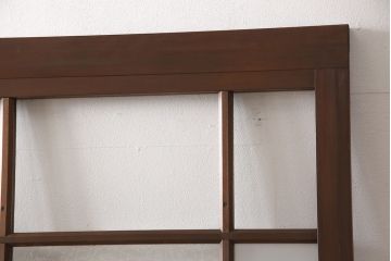 ガラス戸2枚をリペア&カスタム!設置場所に合わせてリサイズ。吊り戸金具を取り付け、クリアガラス、結霜ガラス、スリガラス、変わり花菱模様ガラスに入れ替え。現状に近しい色味に着色し仕上げ。(引き戸、建具)