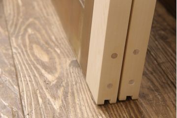 格子戸2枚をリペア&カスタム!設置場所に合わせてリサイズ。ガラスは全て取り外し、戸車を取り付け。(引き戸、建具)