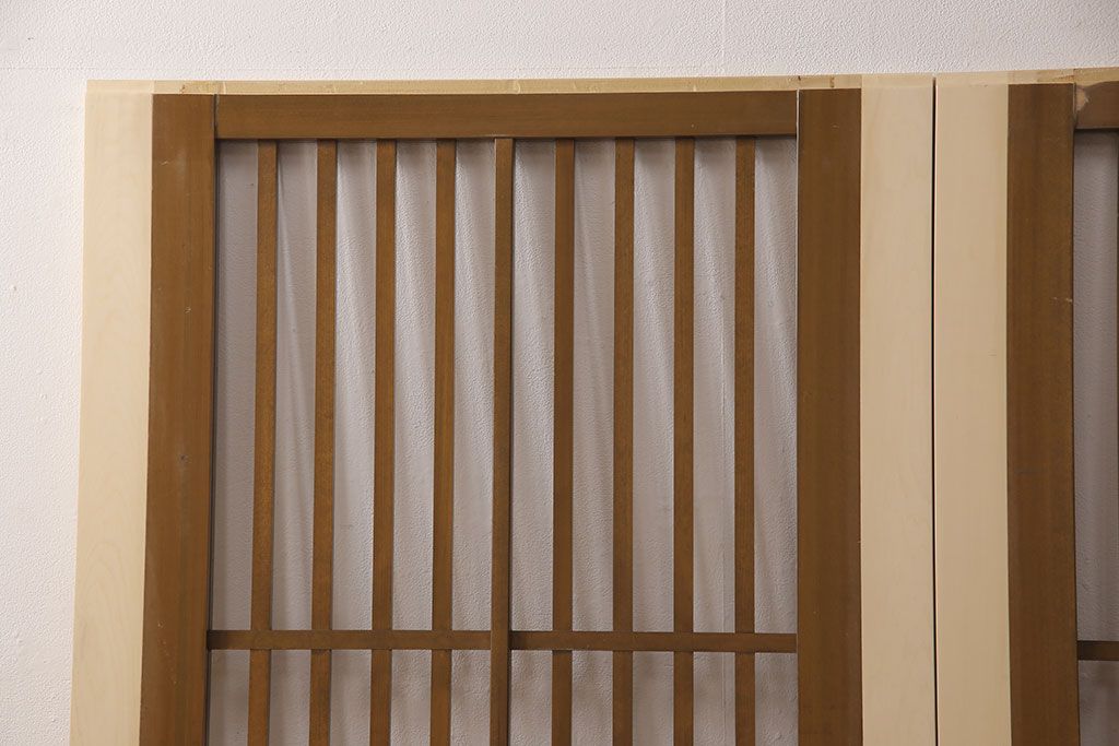 格子戸2枚をリペア&カスタム!設置場所に合わせてリサイズ。ガラスは全て取り外し、戸車を取り付け。(引き戸、建具)