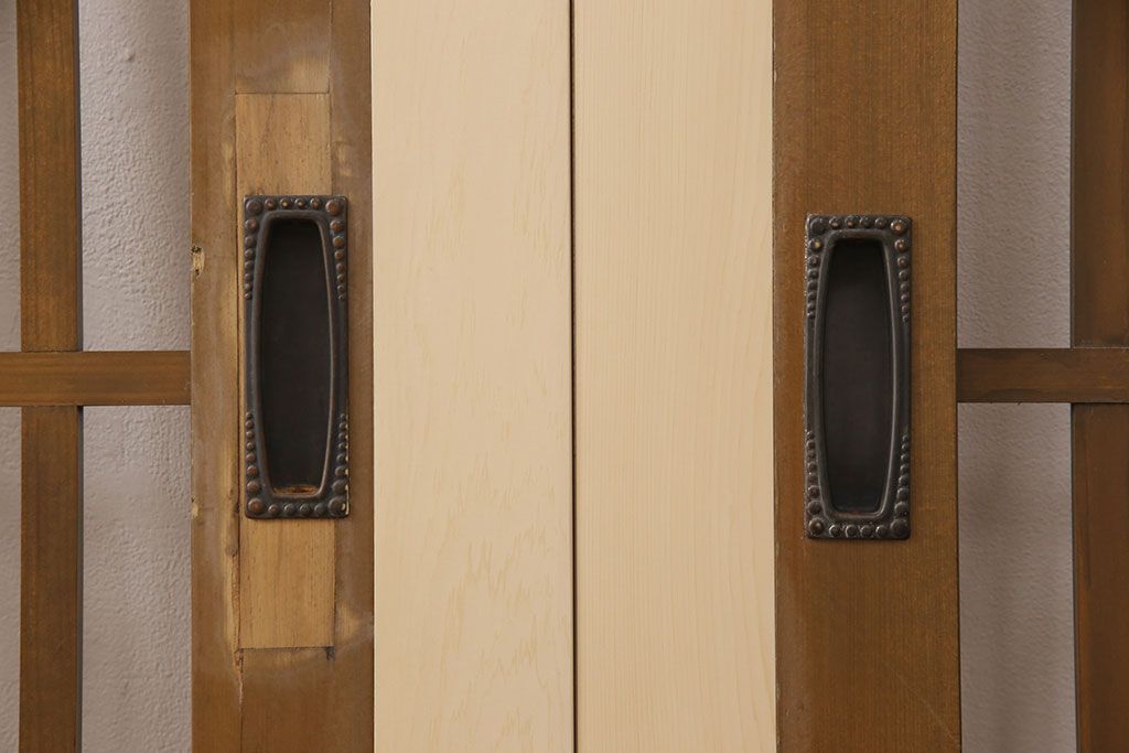 格子戸2枚をリペア&カスタム!設置場所に合わせてリサイズ。ガラスは全て取り外し、戸車を取り付け。(引き戸、建具)