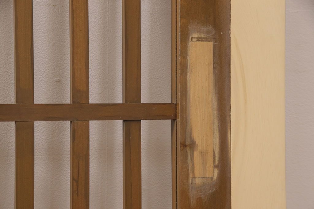 格子戸2枚をリペア&カスタム!設置場所に合わせてリサイズ。ガラスは全て取り外し、戸車を取り付け。(引き戸、建具)