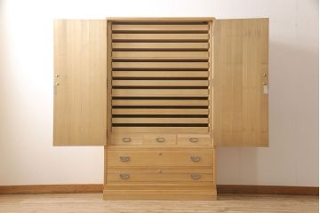 加茂総桐箪笥の見た目を変えずに綺麗にリペア!木地色仕上げ。(桐たんす、和タンス、衣装箪笥、着物箪笥、整理箪笥)