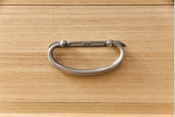 加茂総桐箪笥の見た目を変えずに綺麗にリペア!木地色仕上げ。(桐たんす、和タンス、衣装箪笥、着物箪笥、整理箪笥)