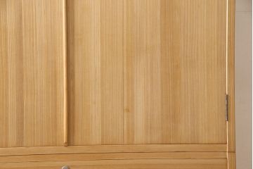 加茂総桐箪笥の見た目を変えずに綺麗にリペア!木地色仕上げ。(桐たんす、和タンス、衣装箪笥、着物箪笥、整理箪笥)