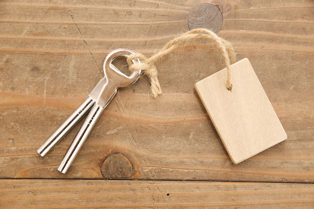 加茂総桐箪笥の見た目を変えずに綺麗にリペア!木地色仕上げ。(桐たんす、和タンス、衣装箪笥、着物箪笥、整理箪笥)