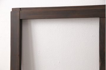 ガラス戸2枚にリペア&カスタム!指定の箇所にクリアガラス・花菱模様・モールガラス・ダイヤガラスに交換。引手を葵戸引手に統一。濃い茶色に着色し仕上げ。(引き戸、建具)