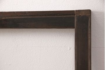 ガラス戸2枚にリペア&カスタム!指定の箇所にクリアガラス・花菱模様・モールガラス・ダイヤガラスに交換。引手を葵戸引手に統一。濃い茶色に着色し仕上げ。(引き戸、建具)