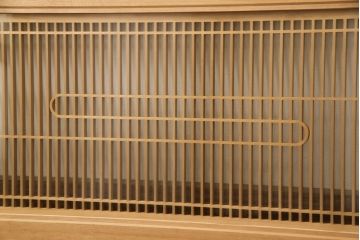 ヴィンテージの欄間2枚をリペア&カスタム!片側ガラスを両面ガラス仕様に加工。クリアワックス仕上げ。(明かり取り、明り取り、らんま、ヴィンテージ)