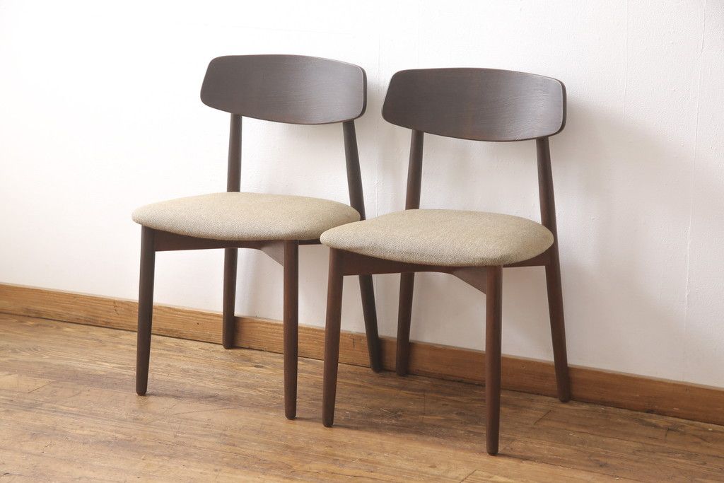 北欧ヴィンテージのダイニングチェア2脚の見た目を変えずに綺麗にリペア!(椅子、イス、ビンテージ)