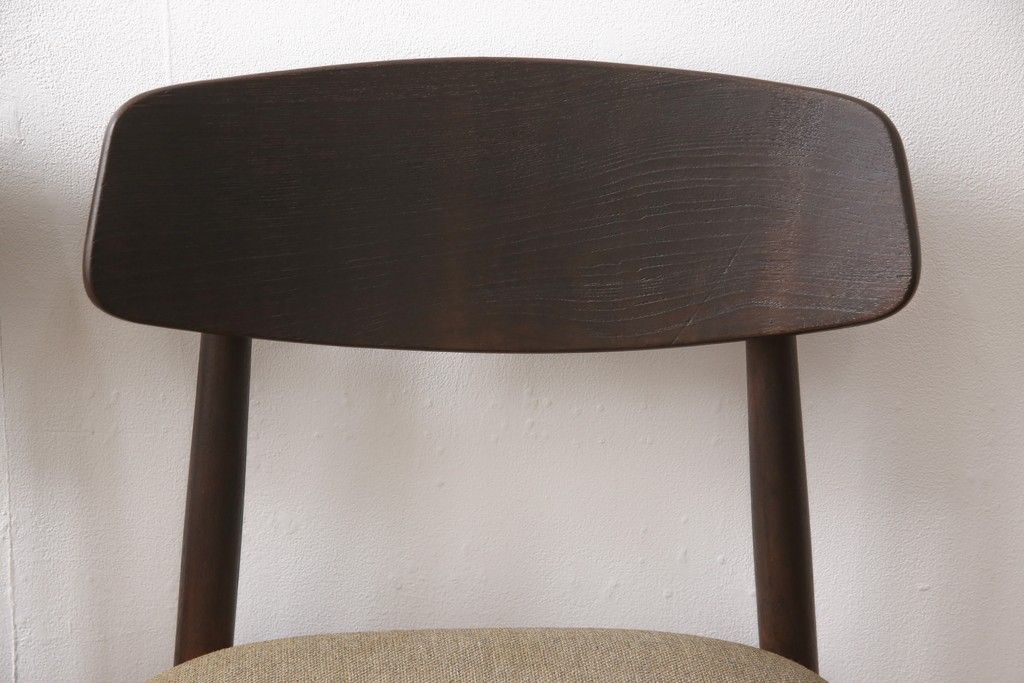 北欧ヴィンテージのダイニングチェア2脚の見た目を変えずに綺麗にリペア!(椅子、イス、ビンテージ)