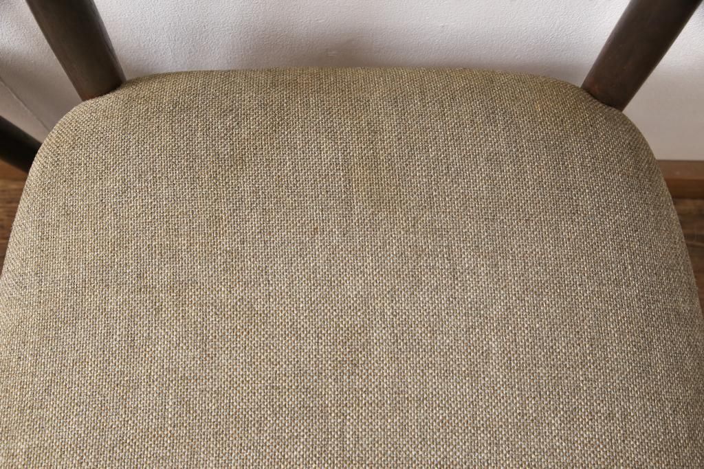 北欧ヴィンテージのダイニングチェア2脚の見た目を変えずに綺麗にリペア!(椅子、イス、ビンテージ)