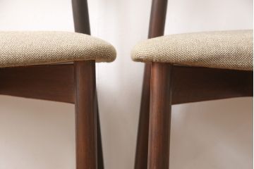 北欧ヴィンテージのダイニングチェア2脚の見た目を変えずに綺麗にリペア!(椅子、イス、ビンテージ)