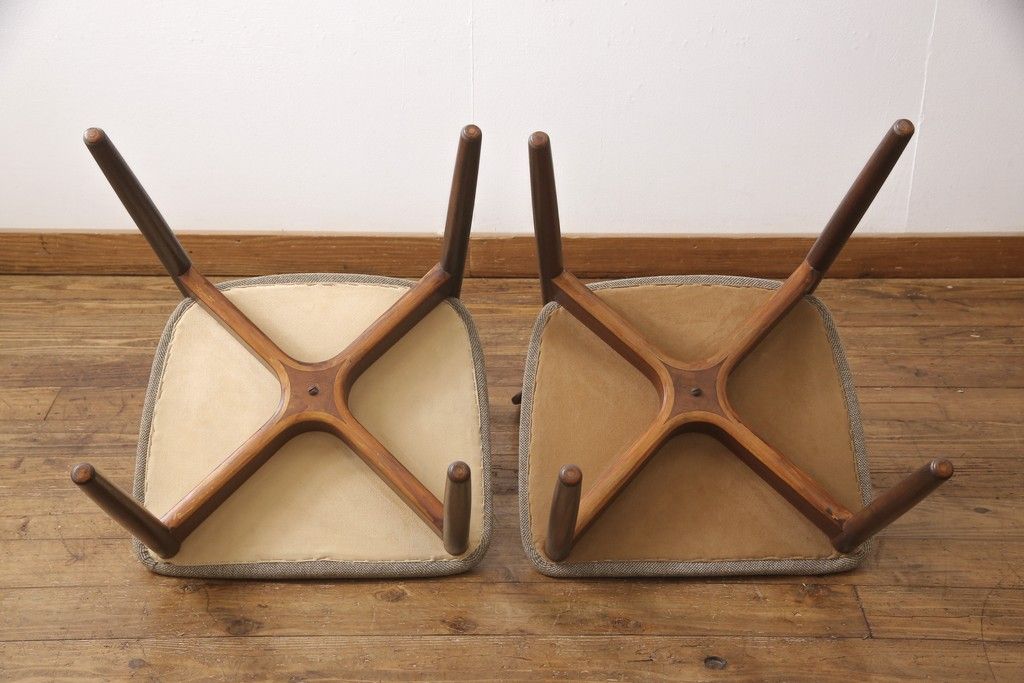 北欧ヴィンテージのダイニングチェア2脚の見た目を変えずに綺麗にリペア!(椅子、イス、ビンテージ)