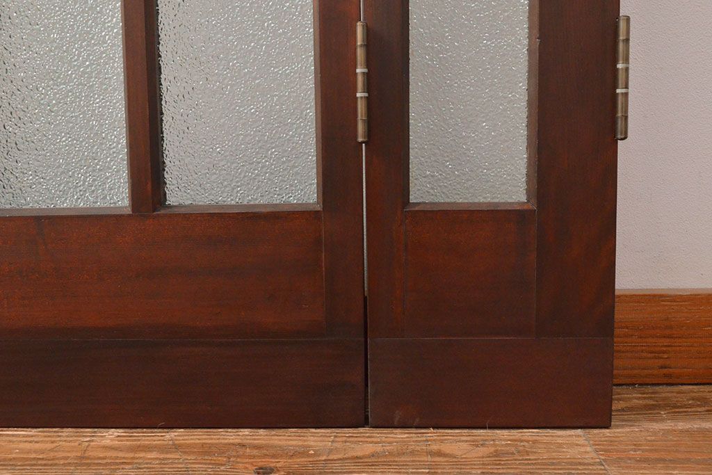 両開き扉をリペア&カスタム!リサイズし、蝶番を取り付け。三方枠を製作。(建具、ガラス扉)