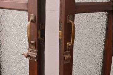 両開き扉をリペア&カスタム!リサイズし、蝶番を取り付け。三方枠を製作。(建具、ガラス扉)